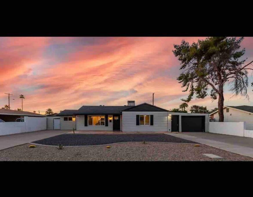 New Tiny Home Uptown Phoenix Dış mekan fotoğraf